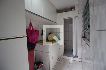 Casa à venda com 70m², 3 quartos e 1 vagaLavanderia