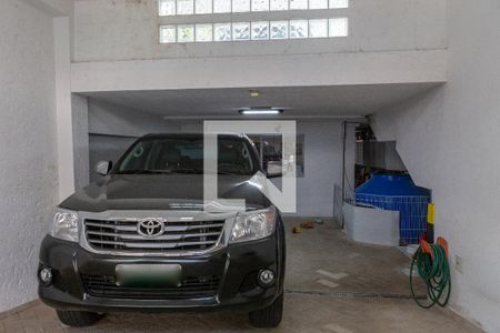Casa à venda com 220m², 3 quartos e 2 vagasGaragem