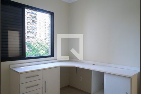 Apartamento à venda com 185m², 4 quartos e 2 vagasQuarto