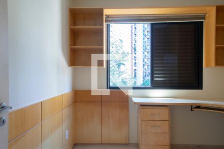 Apartamento à venda com 185m², 4 quartos e 2 vagasQuarto