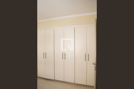 Apartamento à venda com 185m², 4 quartos e 2 vagasQuarto