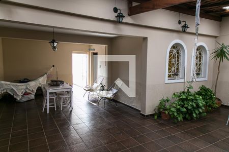 Casa à venda com 172m², 3 quartos e 5 vagasGaragem