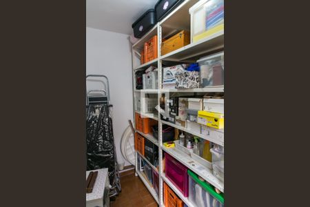 Casa à venda com 172m², 3 quartos e 5 vagasQuarto de Serviço