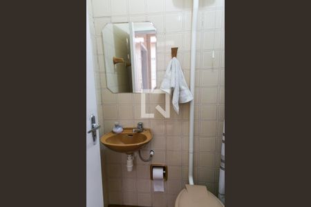 Casa à venda com 172m², 3 quartos e 5 vagasBanheiro de Serviço