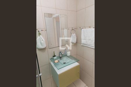 Casa à venda com 172m², 3 quartos e 5 vagasBanheiro