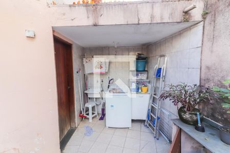 Casa à venda com 69m², 2 quartos e 2 vagasGaragem / Lavanderia