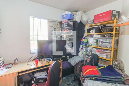 Casa à venda com 69m², 2 quartos e 2 vagasQuarto 2