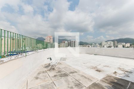 Apartamento à venda com 58m², 2 quartos e sem vagaÁrea comum