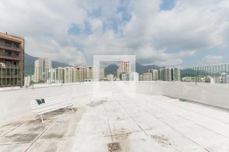 Apartamento à venda com 58m², 2 quartos e sem vagaÁrea comum