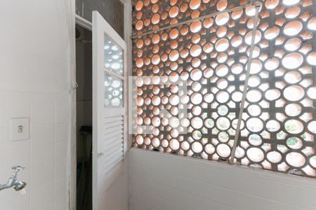 Apartamento à venda com 58m², 2 quartos e sem vagaCozinha e Área de Serviço