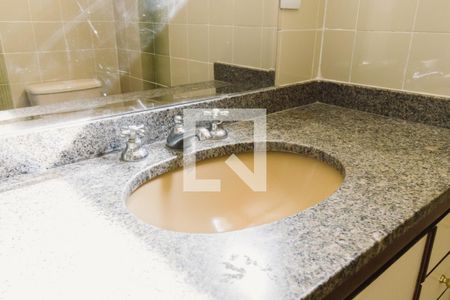 Apartamento à venda com 70m², 2 quartos e 1 vagaBanheiro Pia