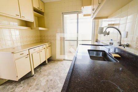 Apartamento à venda com 70m², 2 quartos e 1 vagaCozinha