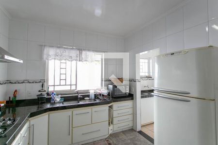 Casa à venda com 525m², 6 quartos e 5 vagas Casa à venda com 525m², 6 quartos e 5 vagasCozinha - Casa 2