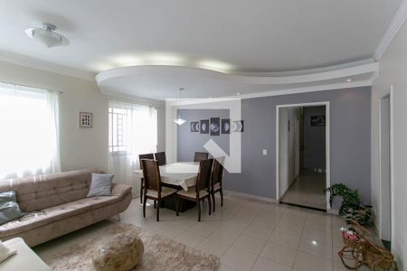 Casa à venda com 525m², 6 quartos e 5 vagas Casa à venda com 525m², 6 quartos e 5 vagasSala - Casa 2