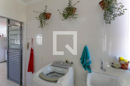 Casa à venda com 525m², 6 quartos e 5 vagas Casa à venda com 525m², 6 quartos e 5 vagasCozinha