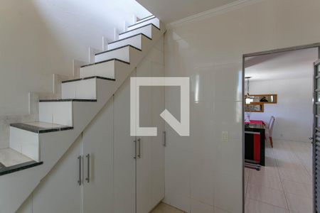 Casa à venda com 525m², 6 quartos e 5 vagas Casa à venda com 525m², 6 quartos e 5 vagasCozinha
