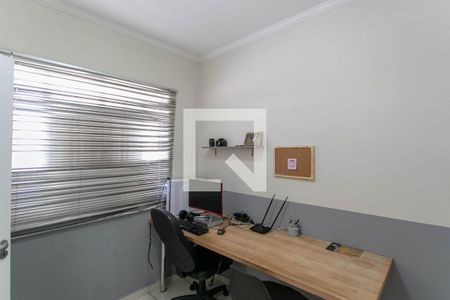 Casa à venda com 525m², 6 quartos e 5 vagas Casa à venda com 525m², 6 quartos e 5 vagasQuarto 3 - Casa 2