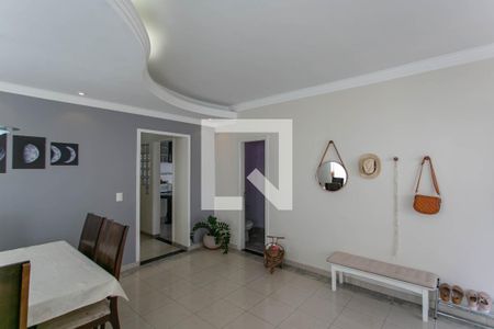 Casa à venda com 525m², 6 quartos e 5 vagas Casa à venda com 525m², 6 quartos e 5 vagasSala - Casa 2