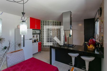 Casa à venda com 525m², 6 quartos e 5 vagas Casa à venda com 525m², 6 quartos e 5 vagasSala de Jantar