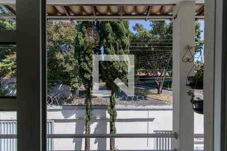 Casa à venda com 525m², 6 quartos e 5 vagas Casa à venda com 525m², 6 quartos e 5 vagasVaranda da Sala