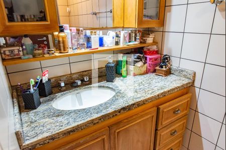Apartamento à venda com 115m², 3 quartos e 2 vagasBanheiro da suíte