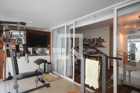 Apartamento à venda com 209m², 4 quartos e 3 vagas Apartamento à venda com 209m², 4 quartos e 3 vagasSuíte 3