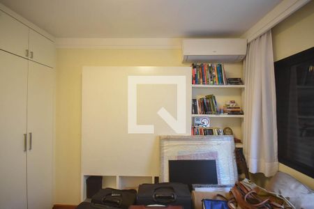 Apartamento à venda com 209m², 4 quartos e 3 vagas Apartamento à venda com 209m², 4 quartos e 3 vagasQuarto