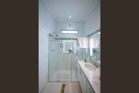 Apartamento à venda com 209m², 4 quartos e 3 vagas Apartamento à venda com 209m², 4 quartos e 3 vagasBanheiro suíte 3