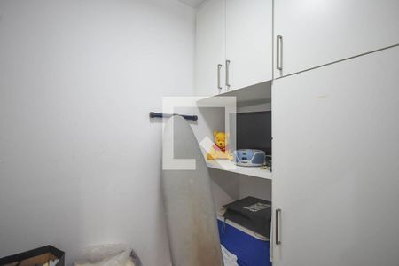 Apartamento à venda com 209m², 4 quartos e 3 vagas Apartamento à venda com 209m², 4 quartos e 3 vagasQuarto de serviço