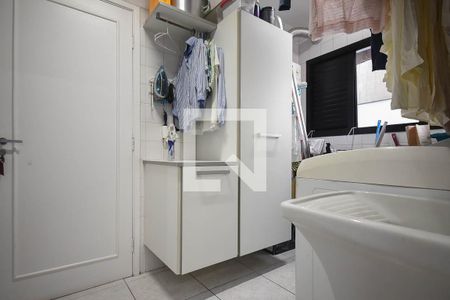 Apartamento à venda com 209m², 4 quartos e 3 vagas Apartamento à venda com 209m², 4 quartos e 3 vagasÁrea de serviço