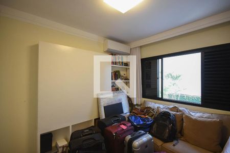 Apartamento à venda com 209m², 4 quartos e 3 vagas Apartamento à venda com 209m², 4 quartos e 3 vagasQuarto