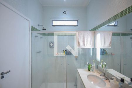 Apartamento à venda com 209m², 4 quartos e 3 vagas Apartamento à venda com 209m², 4 quartos e 3 vagasBanheiro suíte 3