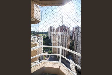 Apartamento para alugar com 65m², 2 quartos e 1 vagaSacada Quarto 2