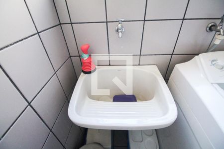 Apartamento para alugar com 65m², 2 quartos e 1 vagaArea de serviço