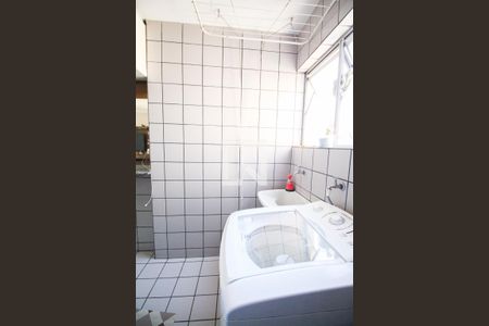 Apartamento para alugar com 65m², 2 quartos e 1 vagaArea de serviço