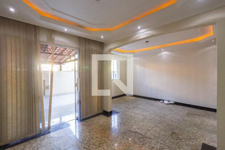 Sala de casa para alugar com 3 quartos, 160m² em Campo Grande, Rio de Janeiro