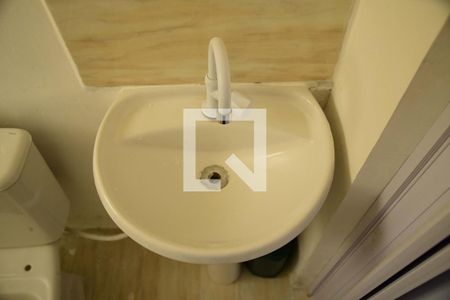 Banheiro de casa para alugar com 1 quarto, 45m² em Jardim Leonor, Cotia