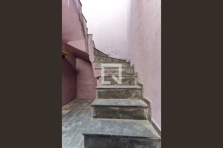 Escada Entrada de casa para alugar com 1 quarto, 42m² em Jardim Brasil (zona Norte), São Paulo