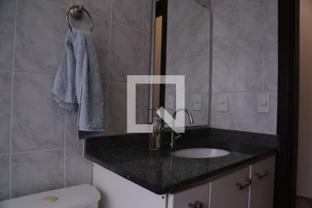 Casa à venda com 154m², 3 quartos e 4 vagasBanheiro Social