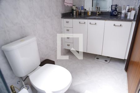 Casa à venda com 154m², 3 quartos e 4 vagasBanheiro da Suíte