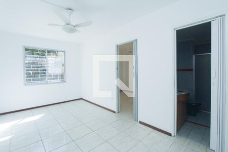 SALA de apartamento à venda com 1 quarto, 42m² em Jardim Carvalho, Porto Alegre