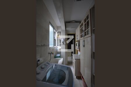 Apartamento à venda com 65m², 2 quartos e 1 vagaÁrea de Serviço