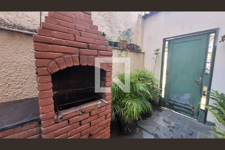 Apartamento à venda com 65m², 2 quartos e 1 vagaÁrea comum - Churrasqueira