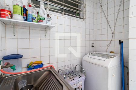 Casa à venda com 180m², 3 quartos e 2 vagas Casa à venda com 180m², 3 quartos e 2 vagasÁrea de Serviço