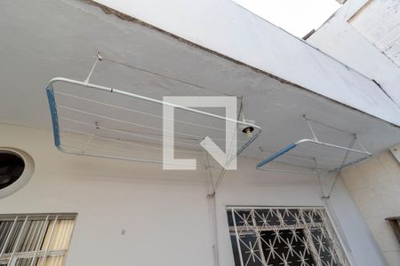 Casa à venda com 180m², 3 quartos e 2 vagas Casa à venda com 180m², 3 quartos e 2 vagasQuintal dos Fundos