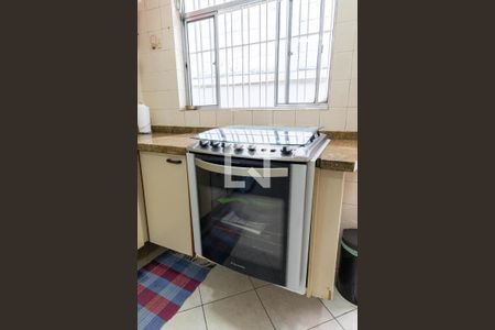 Casa à venda com 180m², 3 quartos e 2 vagas Casa à venda com 180m², 3 quartos e 2 vagasCozinha