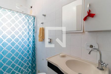 Casa à venda com 180m², 3 quartos e 2 vagas Casa à venda com 180m², 3 quartos e 2 vagasBanheiro - Casa 2