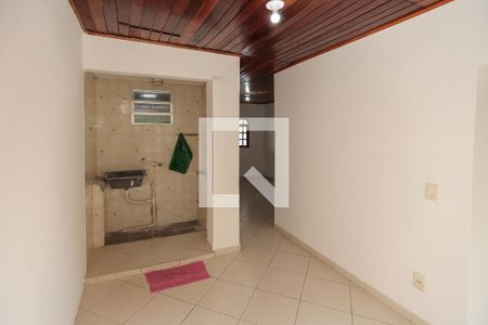 Casa de condomínio à venda com 180m², 3 quartos e 1 vagaÁrea de Serviço