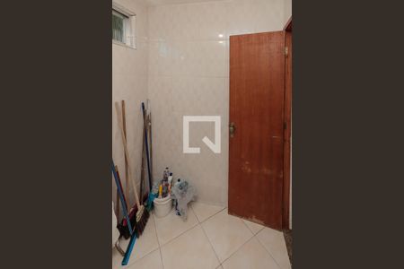 Casa de condomínio à venda com 180m², 3 quartos e 1 vagaQuarto de Serviço