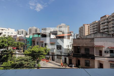 Casa de condomínio à venda com 180m², 3 quartos e 1 vagaVista Varanda